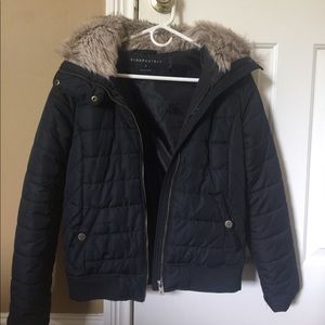 Black aeropostale jacket with fur collar.